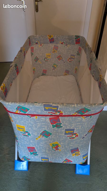 Lit bébé pliant (image 2)