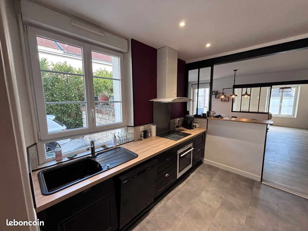 Maison 11 pièces 226 m² · à Pargny-lès-Reims · 226 m² · 375 000 €