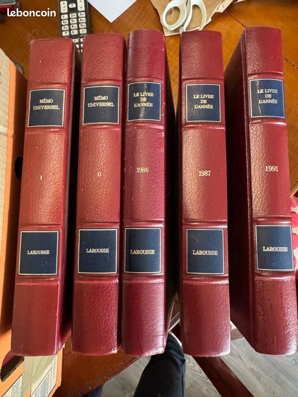 Grand Dictionnaire Encyclopédique Larousse en 15 volumes - Mémo Universel en 2 volumes -Livre de l’année 1986/1987/1991 (image 2)