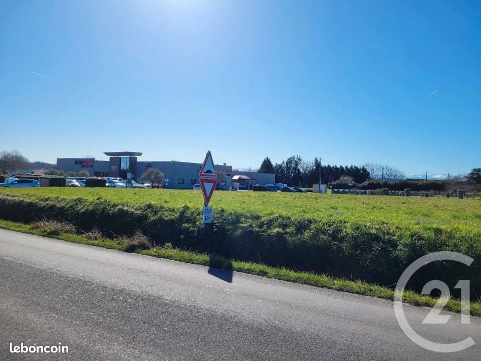 Terrain 940 m² · à Boulogne-sur-Gesse · 29 000 €