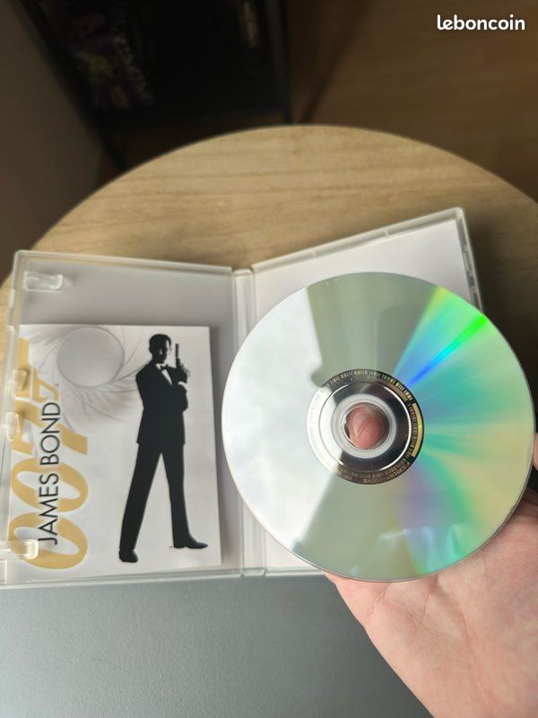 Casino Royale + Quantum of Solace (image 10)