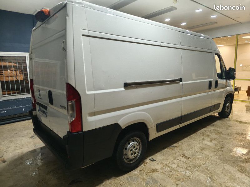 Peugeot BOXER FG 333 L3H2 2.0 BLUEHDI 130 PREMIUM (image 4)