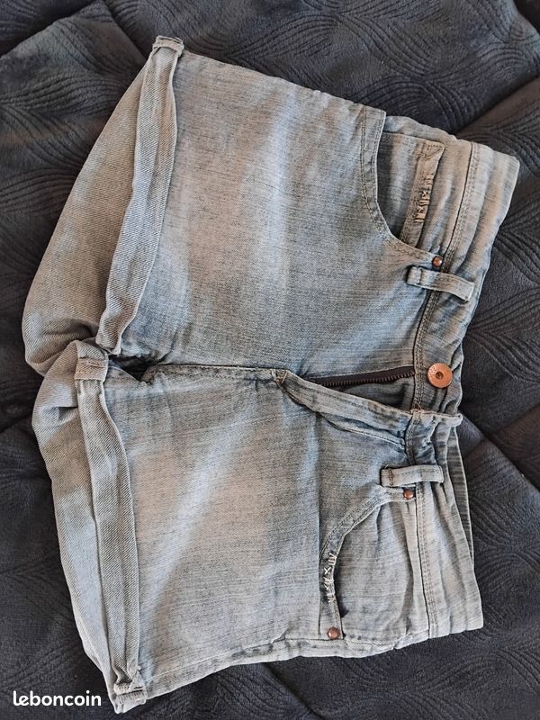 Short taille 34 ou xs (image 1)
