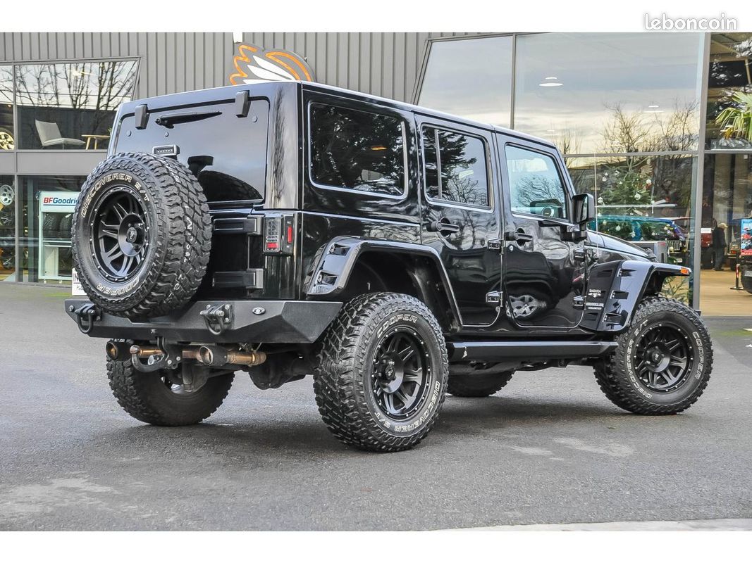 JEEP WRANGLER 3.6i - BVA 2016 Unlimited Sahara (image 14)