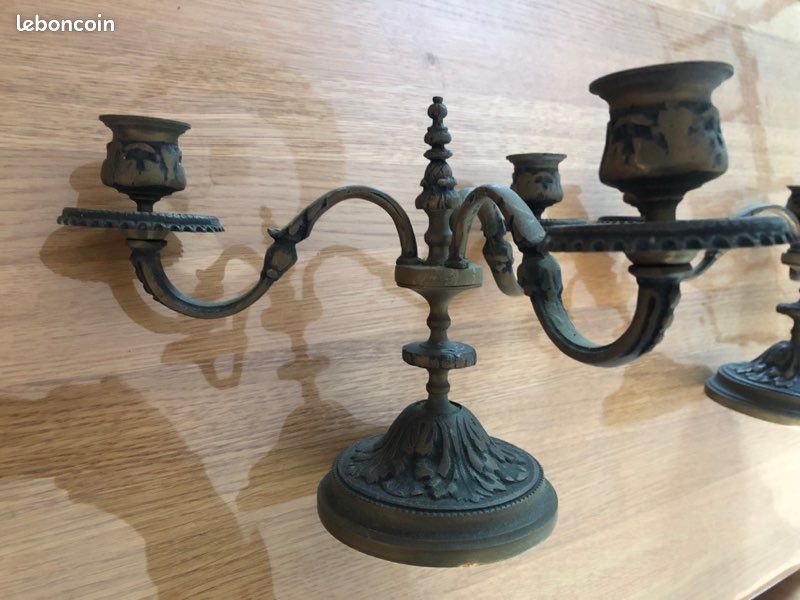 Chandeliers (image 1)