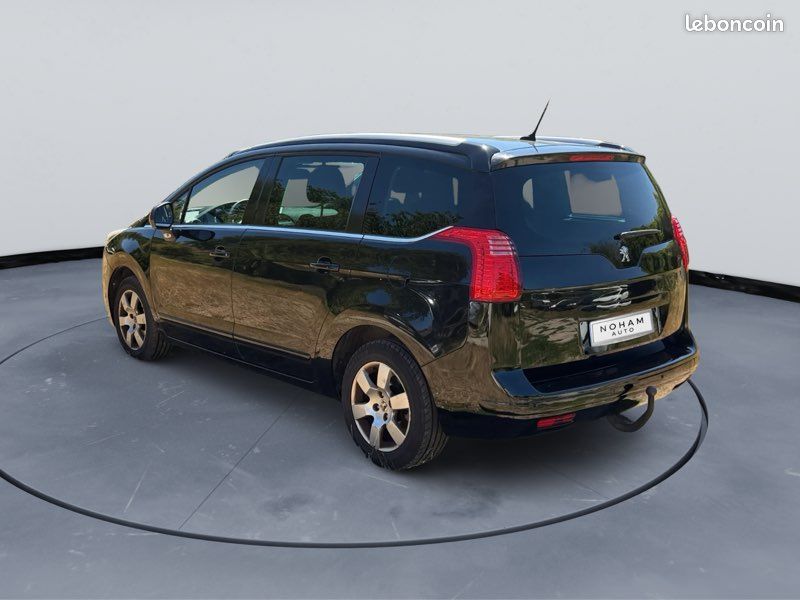 Peugeot 5008 automatique 7 places (image 2)