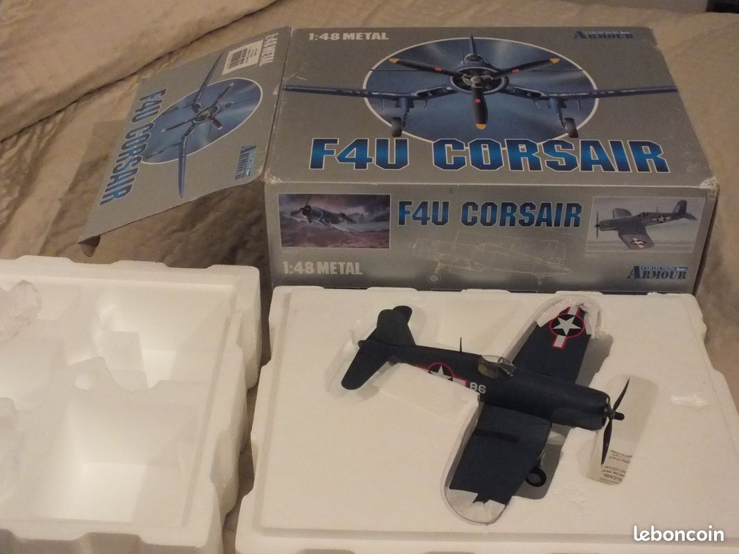 1/48 Franklin Mint Armour 98023 – F4U Corsair (Les Têtes Brulées) (image 3)