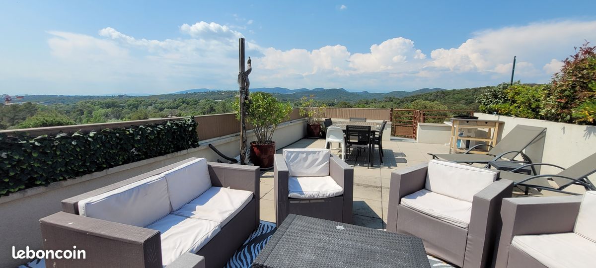 Frejus - Spacieux appartement en toit terrasse (image 9)