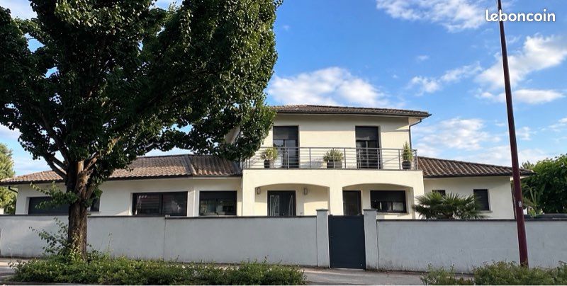 Maison 8 pièces 171 m² · à Bassens · 171 m² · 515 000 €