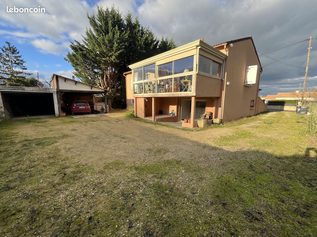 Maison 5 pièces 178 m² - Sainte-Verge 79100 (image principale 1)