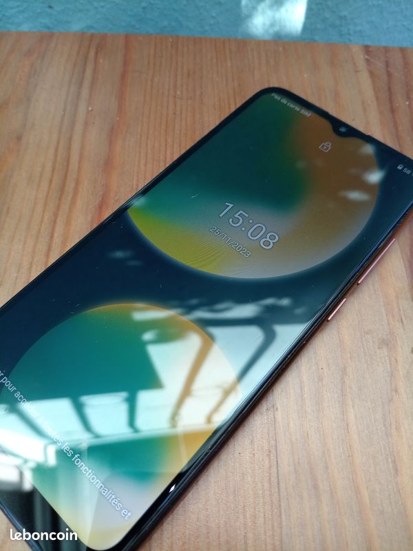 Vend téléphone wiko view 4 (image 3)