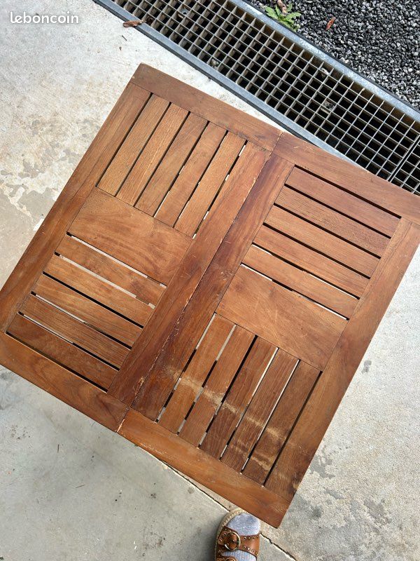 Lot de deux tables (image 1)