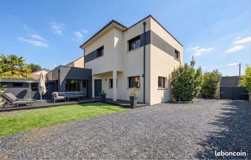 Maison 7 pièces 160 m² · à Bonsecours · 160 m² · 479 000 €