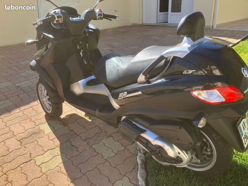 Piaggio mp3 400 lt (image 2)