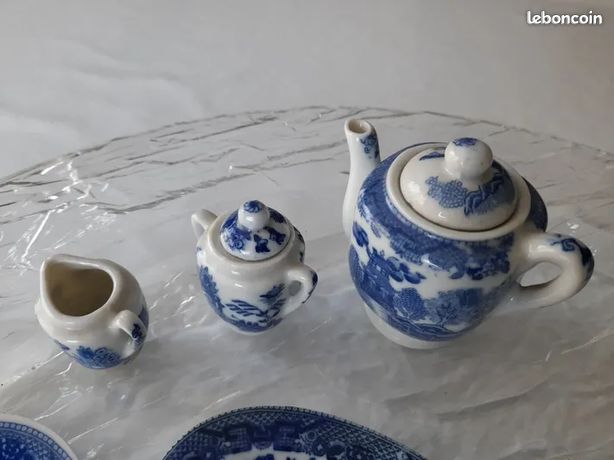 ANCIENNE PETITE DINETTE En Porcelaine EUR 31,99 - FR