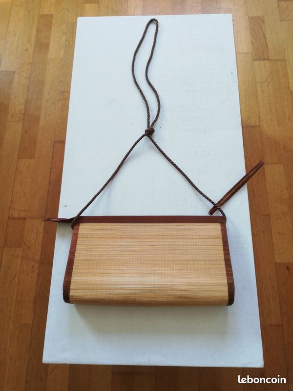 Sac en paille tressée original avec fermeture éclair (RMP à Paris) (image 1)