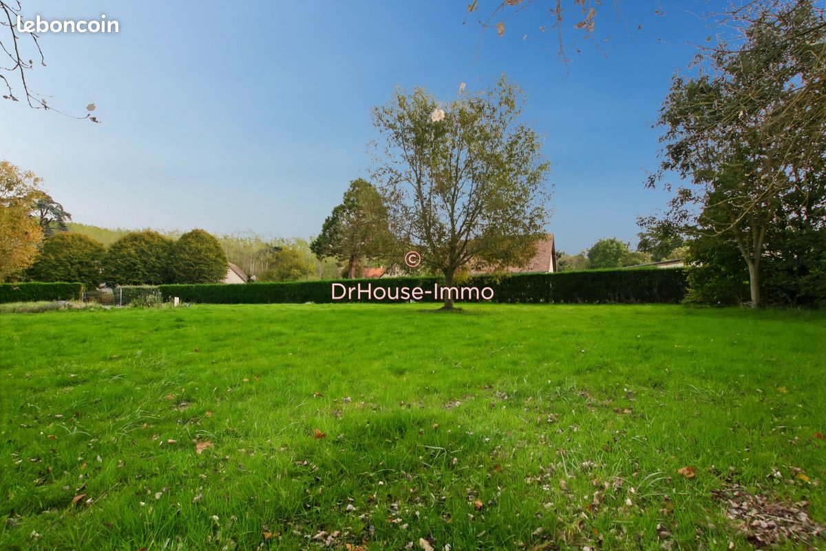 Terrain 1062 m² · à Canteloup · 1 062 m² · 82 000 €