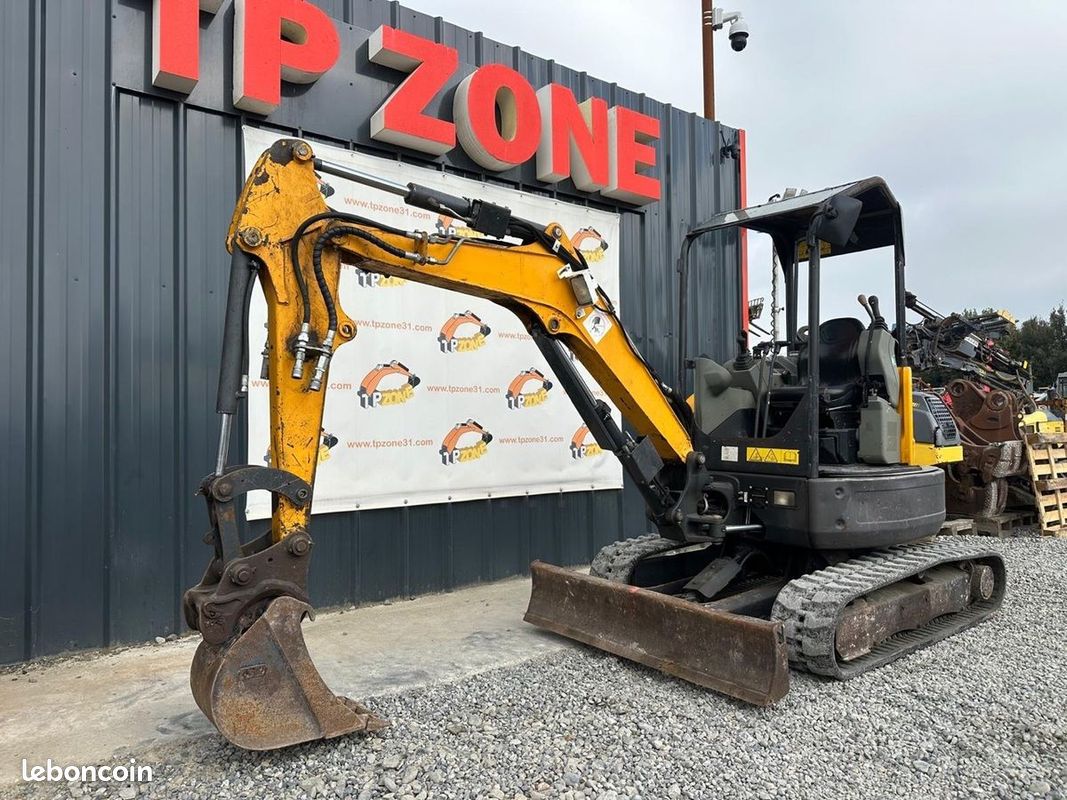 Bobcat E26 à 18 500  HT (image 6)