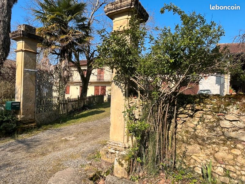 Maison 8 pièces 216 m² · à Marciac · 216 m² · 177 000 €