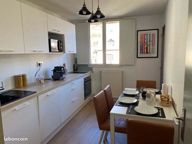 Appartement 3 pièces 70 m² · à Bagnères-de-Luchon · 70 m² · 220 000 €