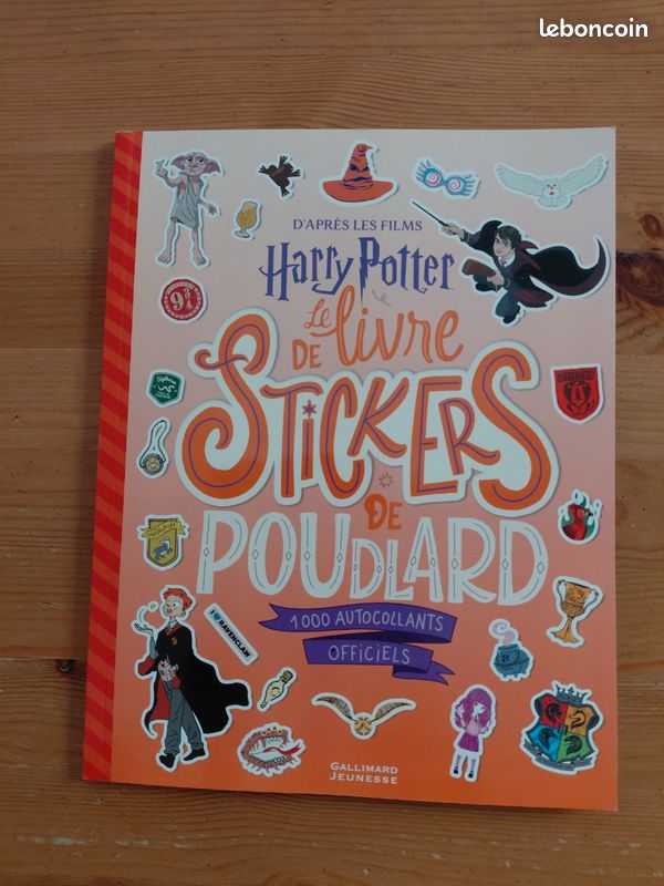 Panini Harry Potter Sticker Guide 3 – Château De Poudlard – Présentoir 24 Sachets (144 Autocollants) Collection Stickers Poudlard