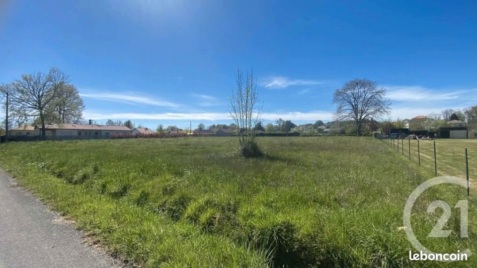 Terrain 1352 m² · à Galan · 24 000 €