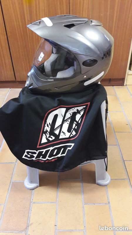 Casque moto enduro (image 1)