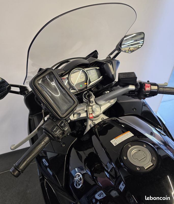 Yamaha FJR 1300 (image 10)