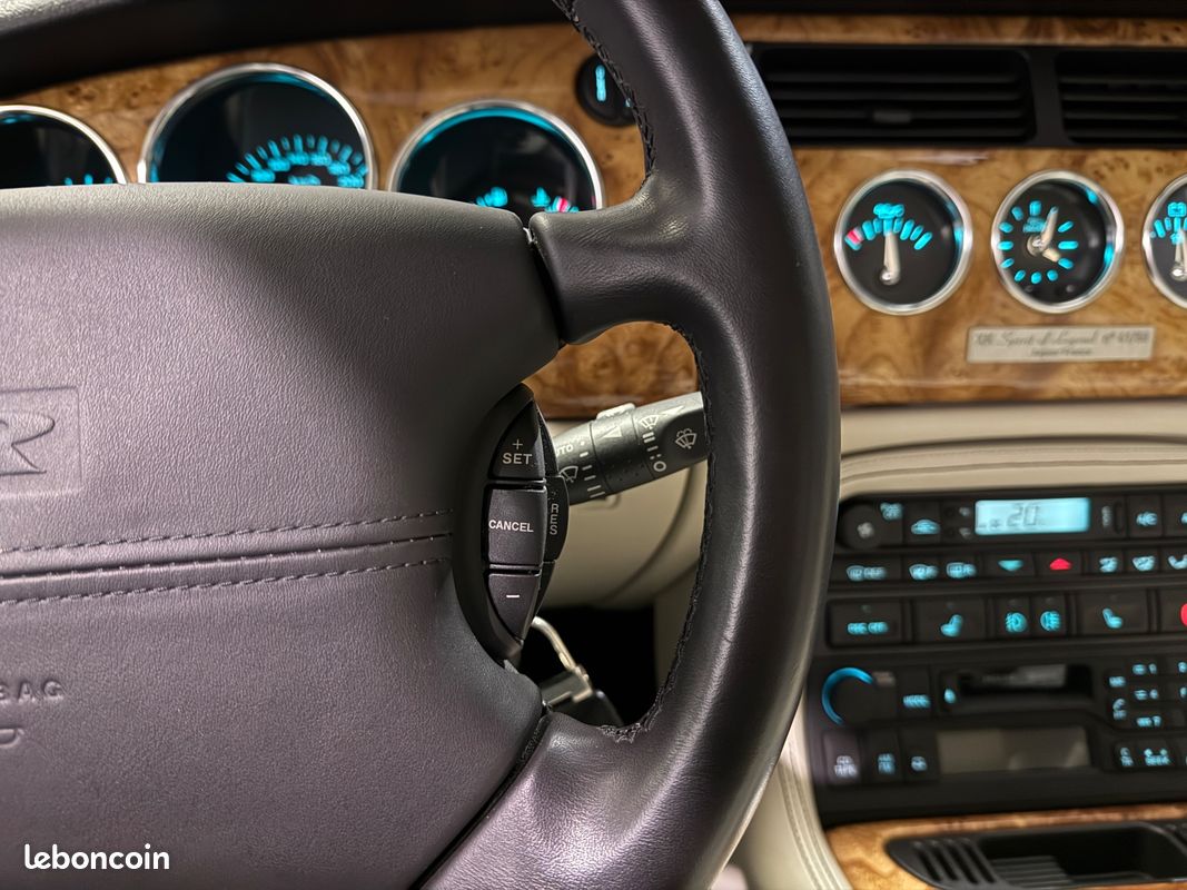 Jaguar xkr coupe 4.2 395ch s supercharged bva spirit of legend/ 1ere main/ historique complet (image 26)
