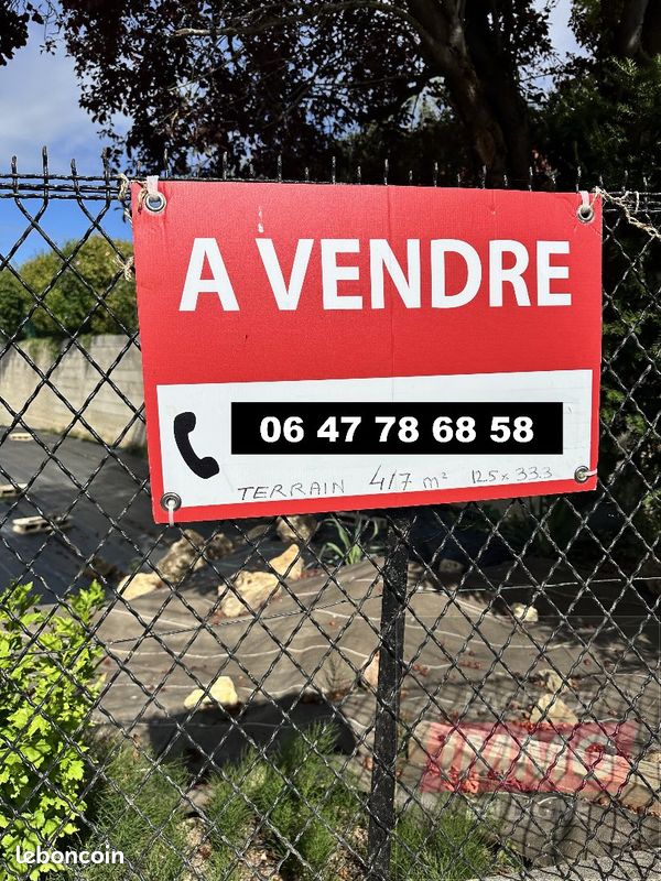 Terrain 417 m² PALAISEAU · 324 000 €