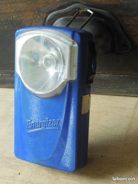 Comment choisir une lampe torche