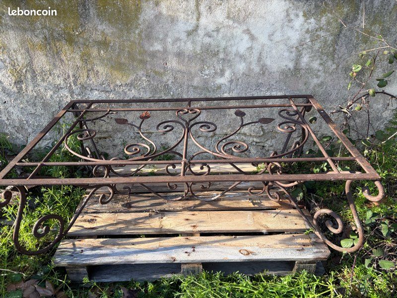 Table basse en fer forgé (image 1)