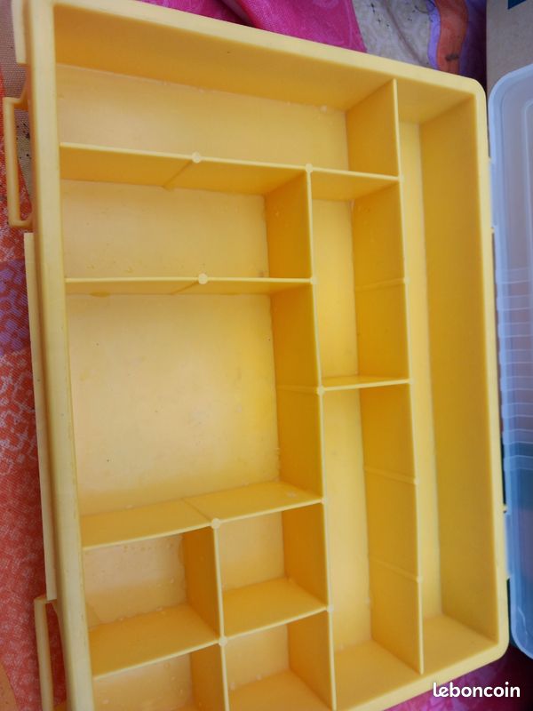 Boîte de pêche23 cm sur 17 cm (image 4)