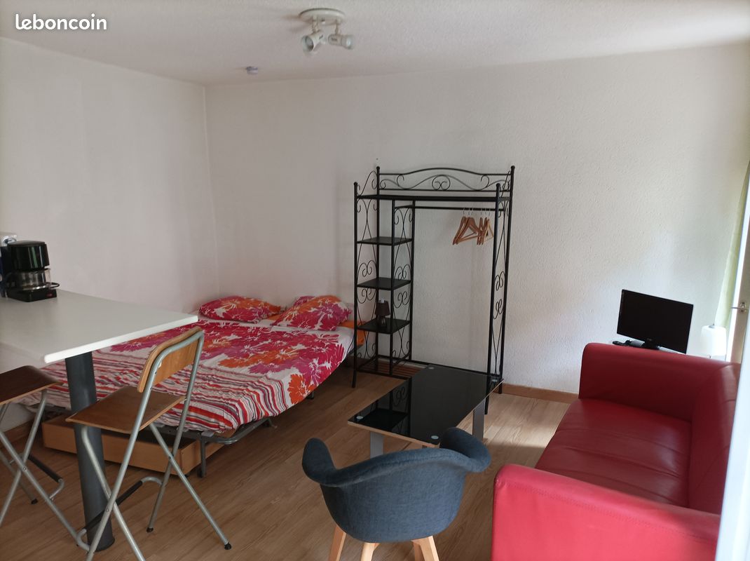 Appartement 1 pièce 24 m² · à Riom · 24 m² · 400 €
