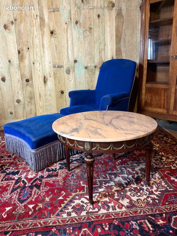 Table basse de style Louis XVI en acajou (image 1)
