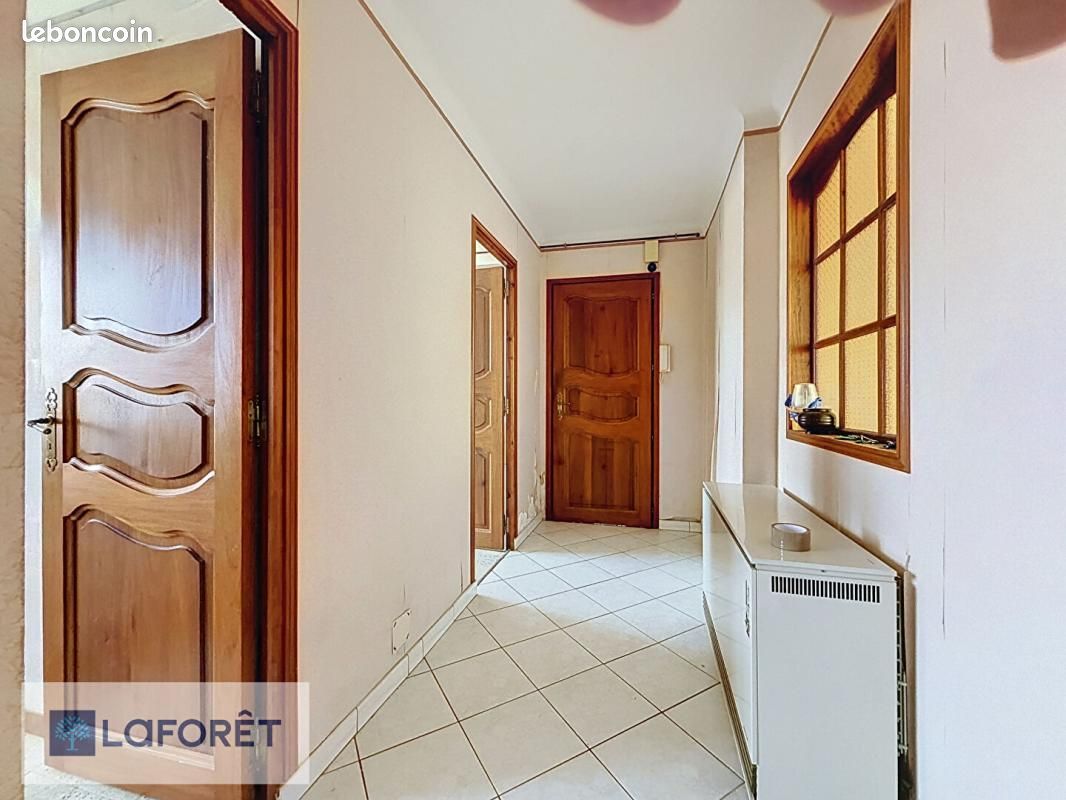 Appartement 4 pièces 69 m² · à Six-Fours-les-Plages · 69 m² · 273 000 €