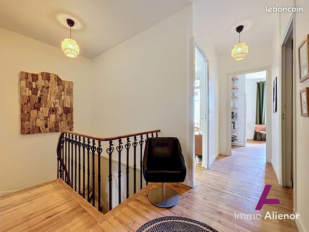 Maison 6 pièces 160 m² — 6