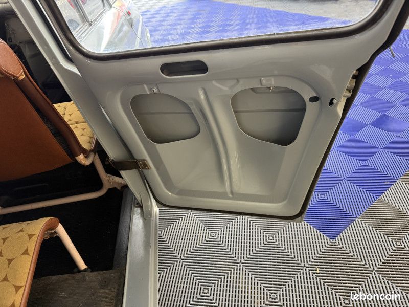 Renault 4 L 1963 6 Volts 3 vitesses (image 12)