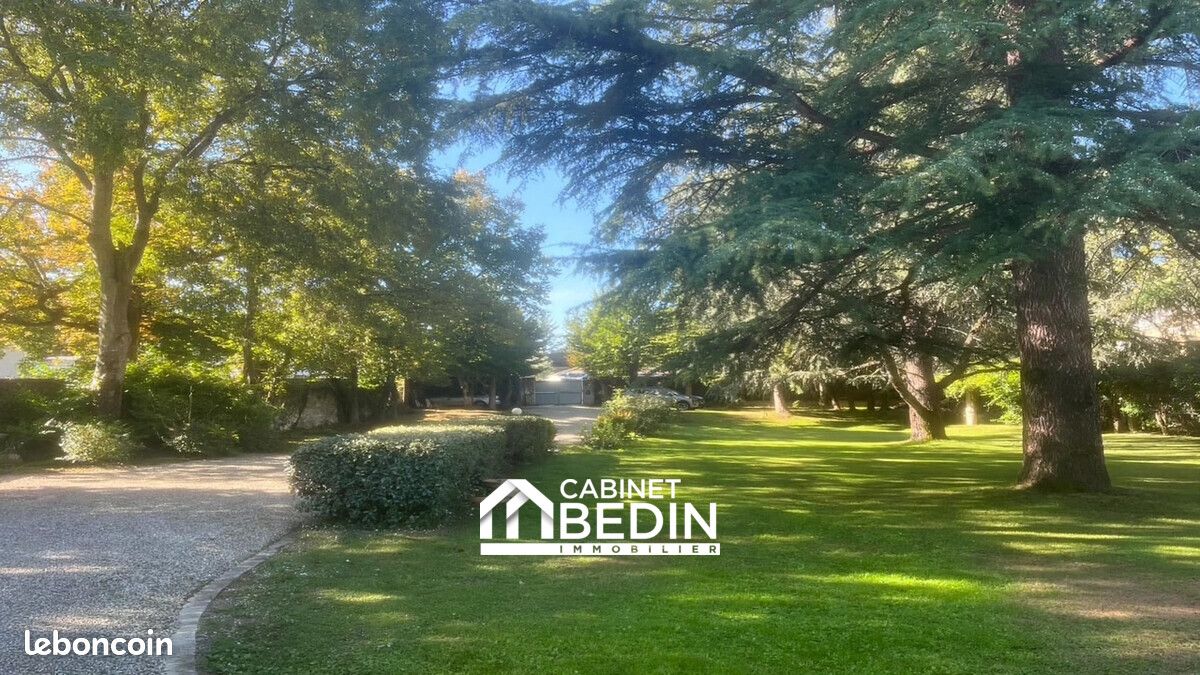 Maison 9 pièces 292 m² · à Eysines · 292 m² · 920 000 €