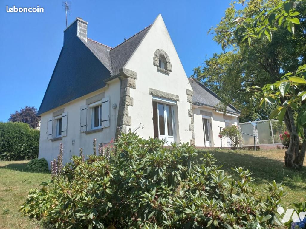 Maison 6 pièces 144 m² · au Mené · 144 m² · 249 900 €