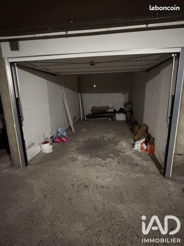 Parking 15 m² · à Paris · 15 m² · 65 000 €