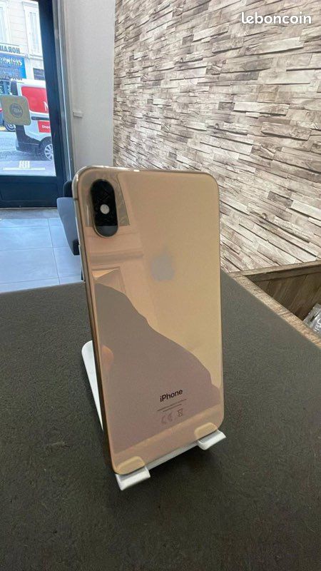 IPhone XS Max (image 1)