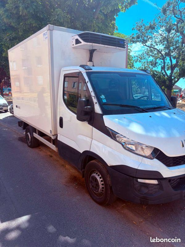 Location camions Frigorifique bi-temperature/ 9places disponible (image 3)