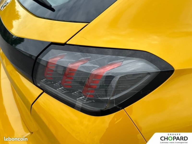 Peugeot 208 PureTech 100 S&S BVM6 Allure (image 28)
