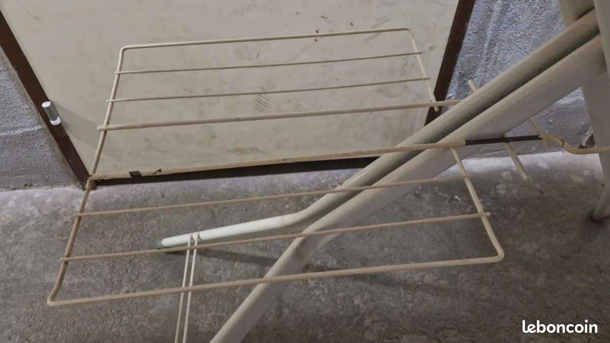 Table à repasser (image 4)