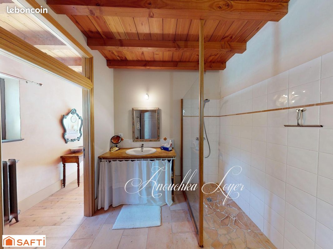Propriété 9 pièces 308 m² (image 5)