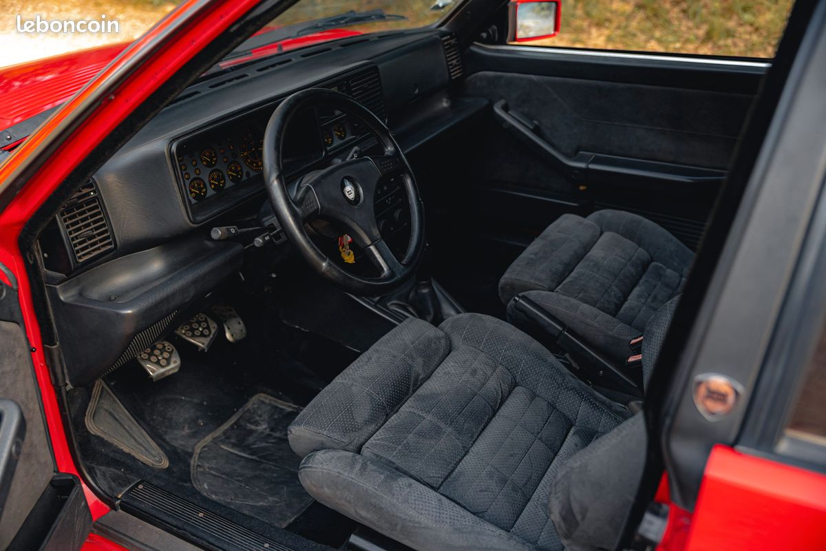 Lancia Delta Evo 1 1992 - Superbe état - Dossier complet - Garantie 6 mois (image 7)