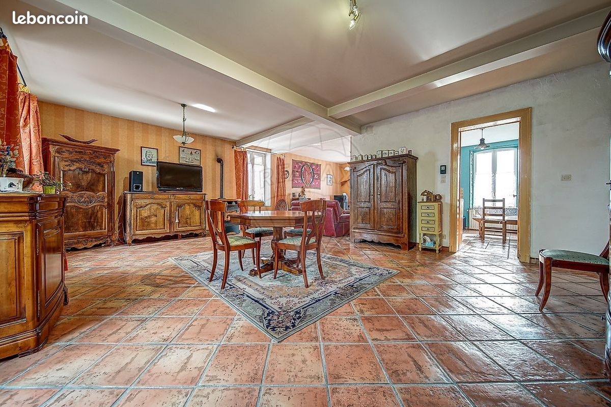 Maison 7 pièces 198 m² · à Jarny · 198 m² · 227 000 €