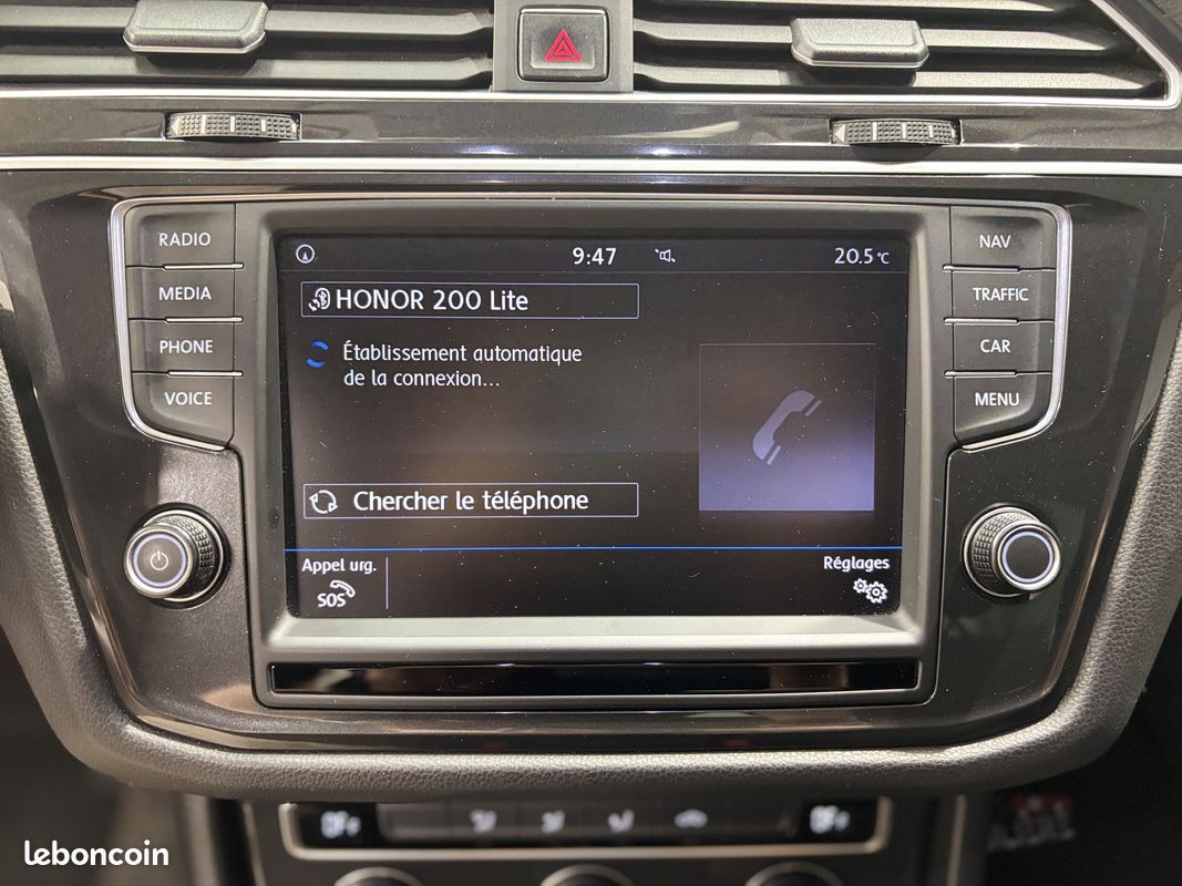 VOLKSWAGEN Tiguan II 1.4 TSI 150 BLUEMOTION TECHNOLOGY CARAT DSG6 (Attelage) (image 19)