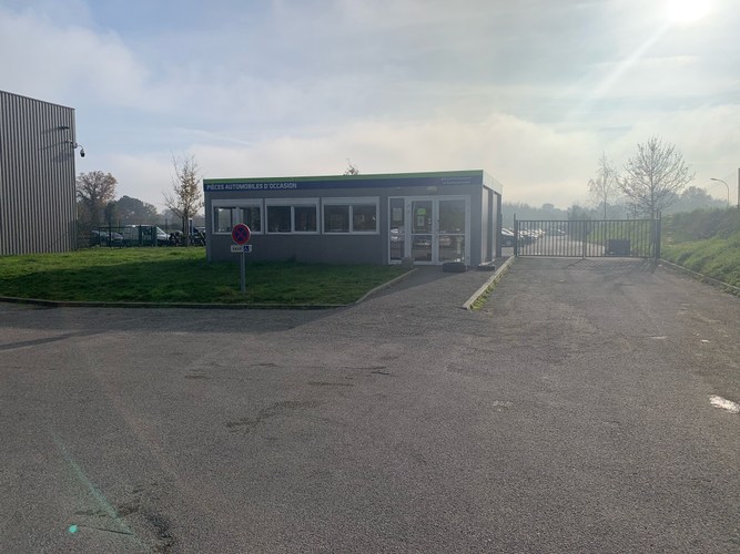photos de vap automobiles atlantic recycl auto elf bar vape uk MR FOG main image 1